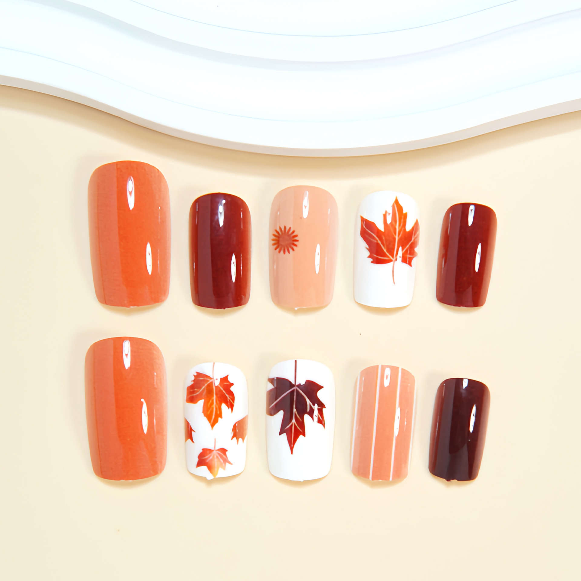 Unhas postiças de tamanho médi - Nail Art Press On avaliação e preço